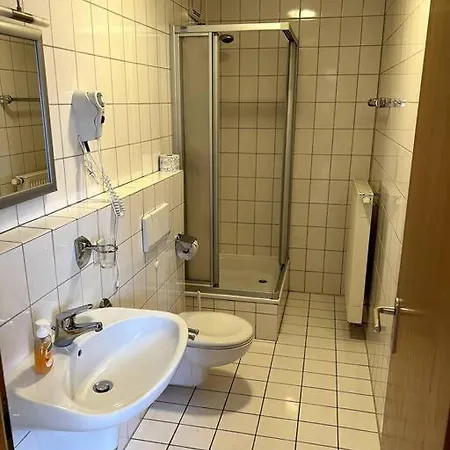Helles, Geraumiges Mit Super Anbindung 아파트 Grafing